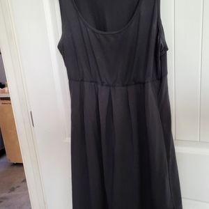 Columbia Jumper Dress with pockets, UPF performance fabric. Black XL